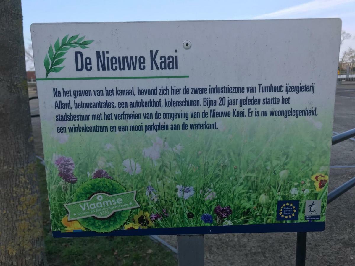 Comfortabel Dakappartement Met Zicht Op Jachthaven Turnhout Luaran gambar