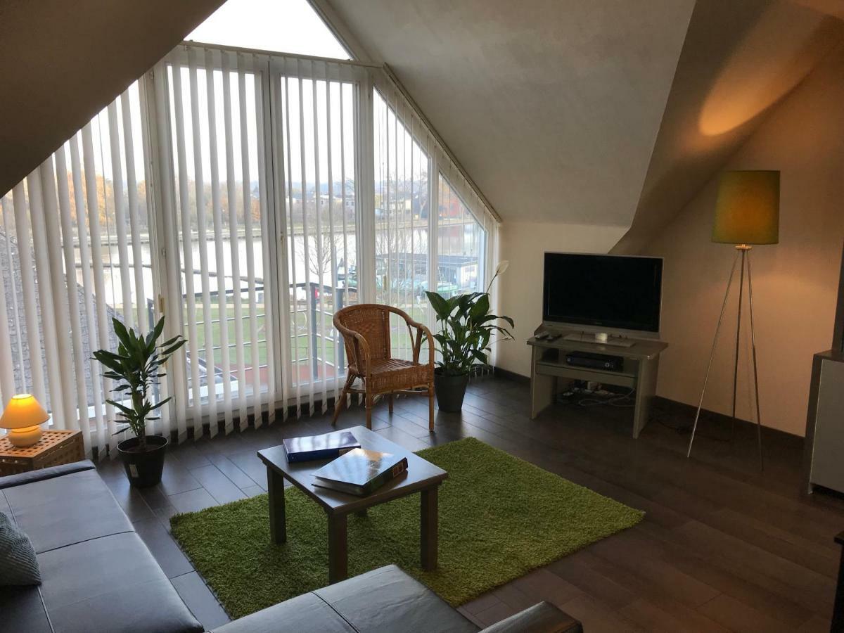 Comfortabel Dakappartement Met Zicht Op Jachthaven Turnhout Luaran gambar